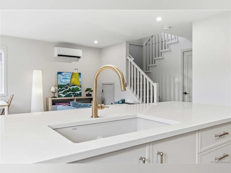 6-1789 Emerson Street, Victoria, BC, V8R 2C2 - 17