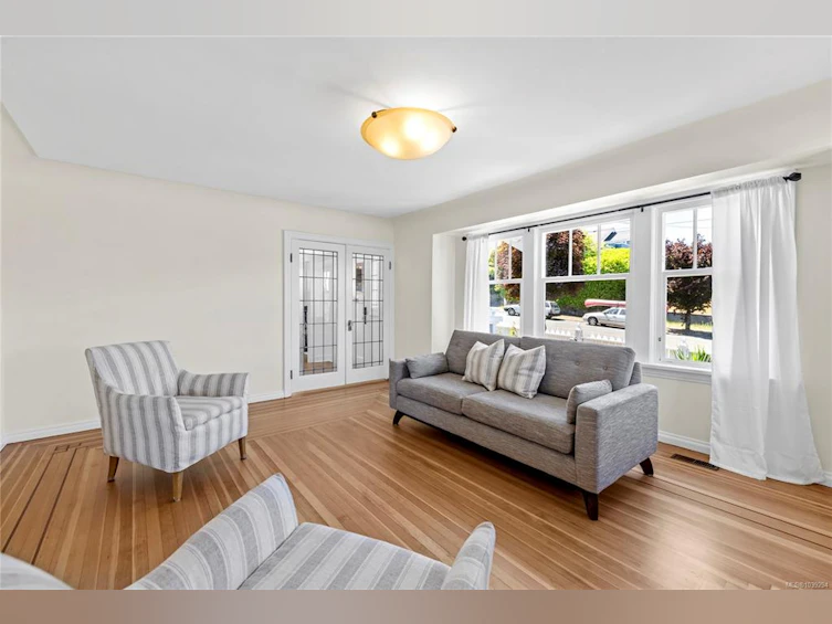 292 Machleary Street, Nanaimo, BC, V9R 2G6 - 4