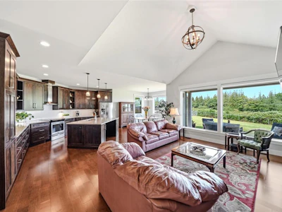 3861 Creekside Drive - 3