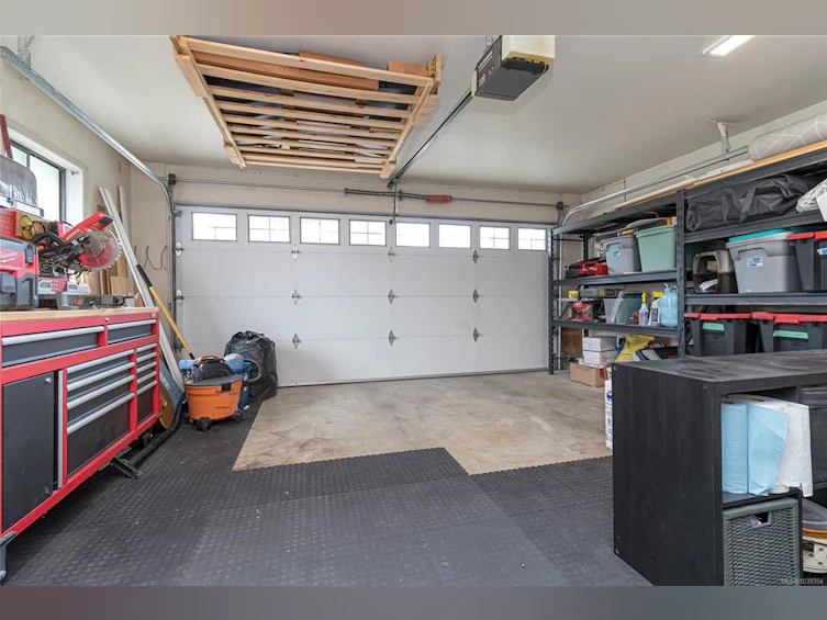 4035 Century Road, Saanich, BC, V8X 2E5 - 26