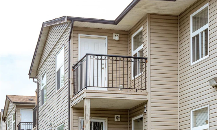 302-3215 Cowichan Lake Road