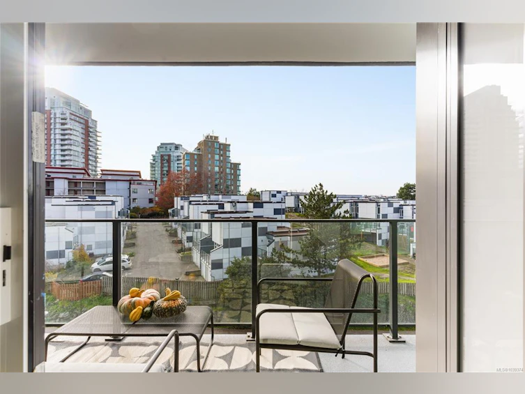 507-369 Tyee Road, Victoria, BC, V9A 0B6 - 16