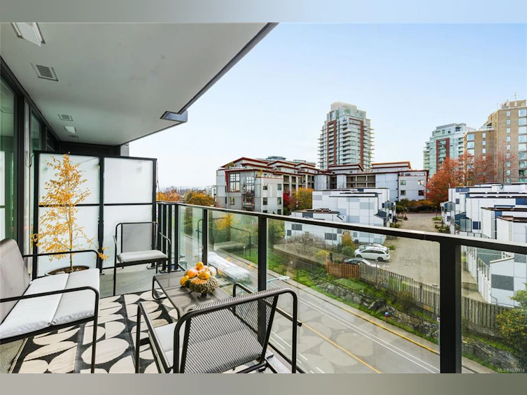 507-369 Tyee Road, Victoria, BC, V9A 0B6 - 17