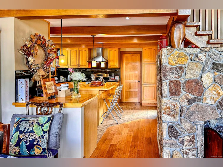 784 Cliffe Road, Quadra Island, BC, V0P 1H0 - 10
