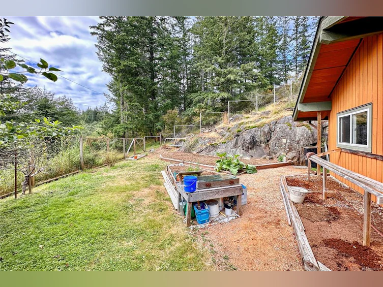 784 Cliffe Road, Quadra Island, BC, V0P 1H0 - 49