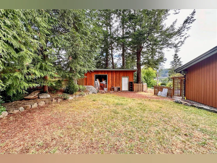 784 Cliffe Road, Quadra Island, BC, V0P 1H0 - 31