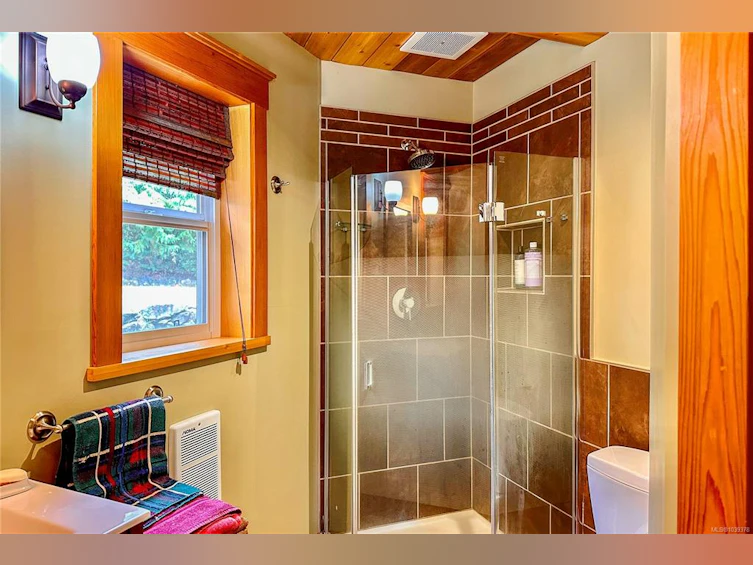 784 Cliffe Road, Quadra Island, BC, V0P 1H0 - 19