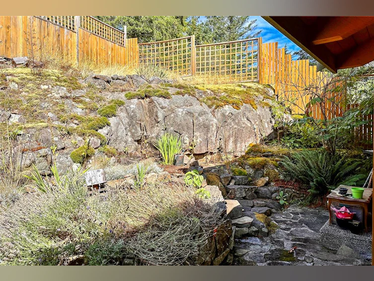 784 Cliffe Road, Quadra Island, BC, V0P 1H0 - 33