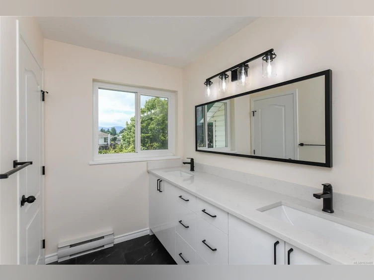 2112 Stellar Court, Comox, BC, V9M 3L6 - 10