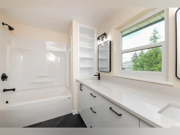 2112 Stellar Court, Comox, BC, V9M 3L6 - 39