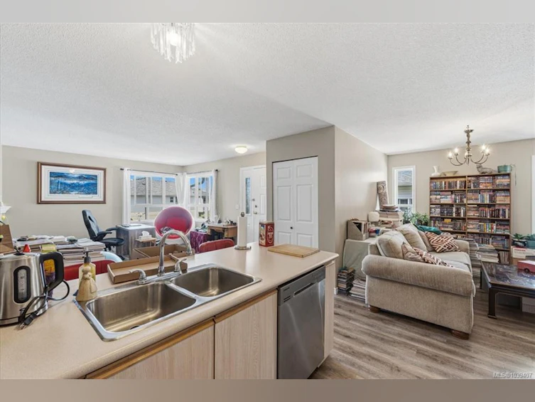 32-6245 Blueback Road, Nanaimo, BC, V9V 1N7 - 5
