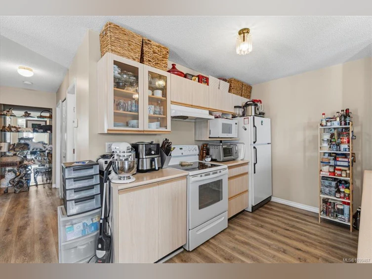 32-6245 Blueback Road, Nanaimo, BC, V9V 1N7 - 4