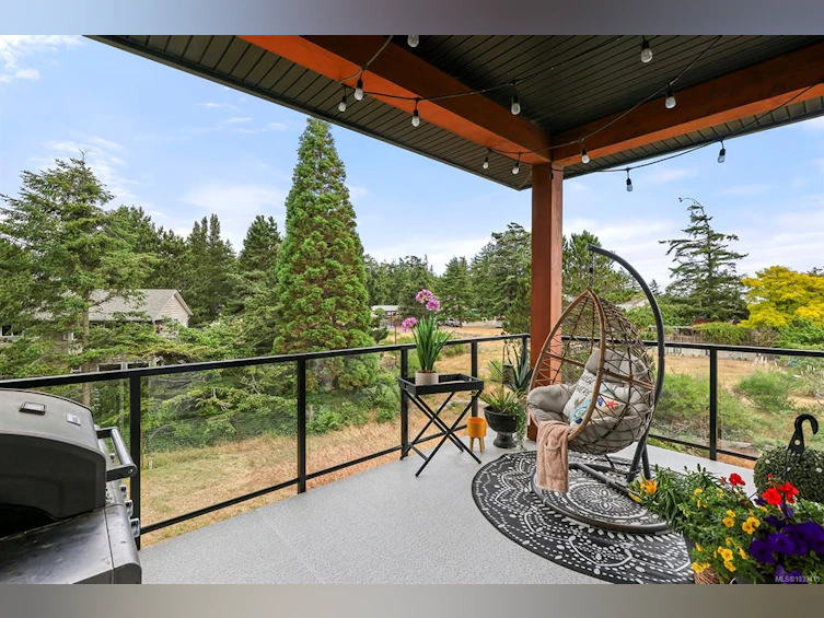 650 Lazo Road, Comox, BC, V9M 3V4 - 17