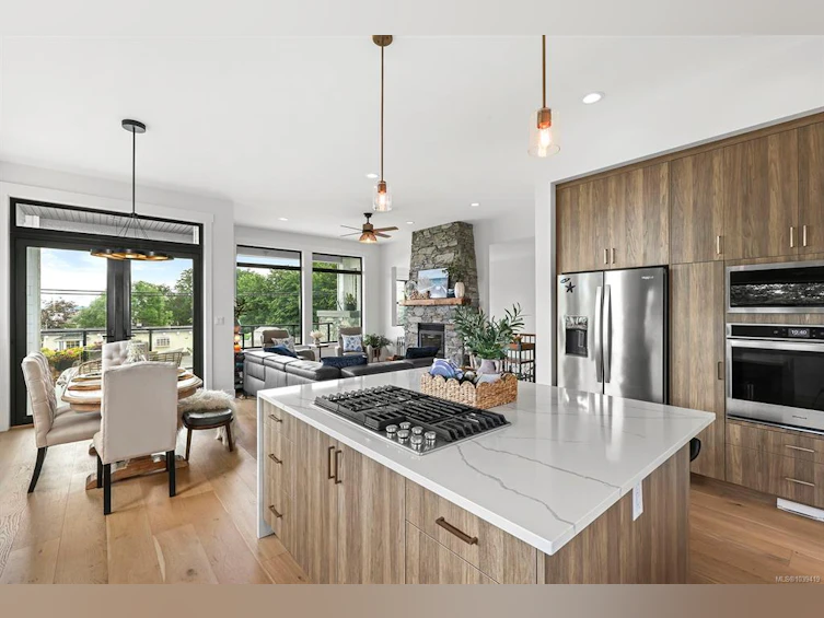 650 Lazo Road, Comox, BC, V9M 3V4 - 19