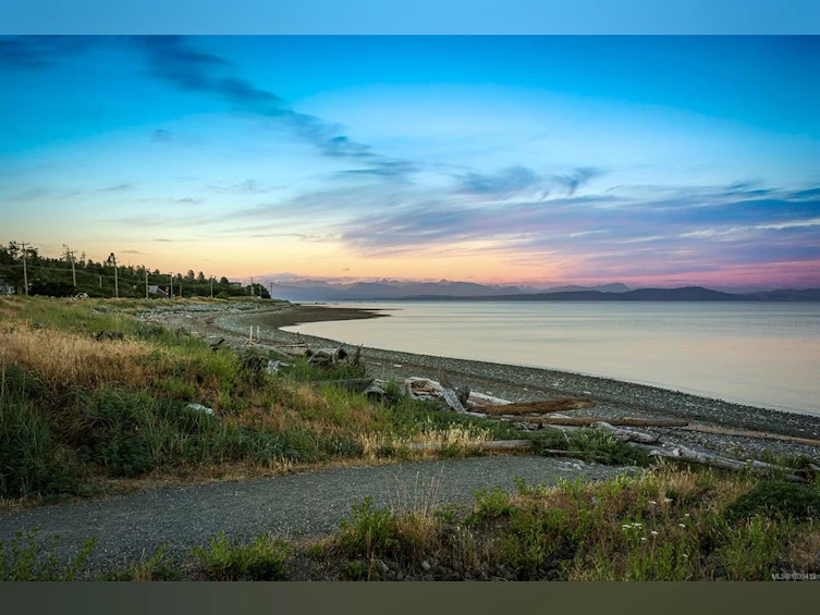 650 Lazo Road, Comox, BC, V9M 3V4 - 8