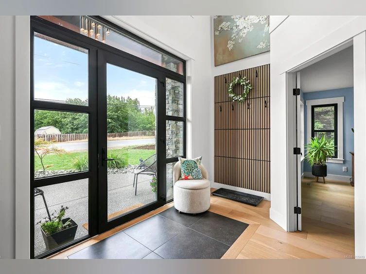 650 Lazo Road, Comox, BC, V9M 3V4 - 10