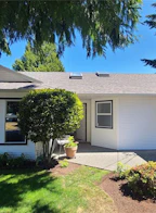 6 493 Pioneer Crescent