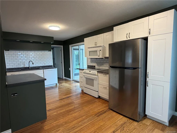 3321 Susan Marie Place, Colwood, BC, V9C 3V3 - 37