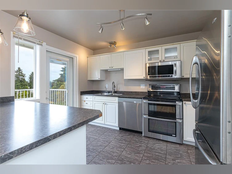 3321 Susan Marie Place, Colwood, BC, V9C 3V3 - 12