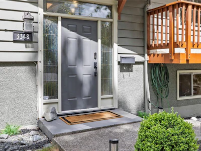 3348 Departure Bay Road - 2