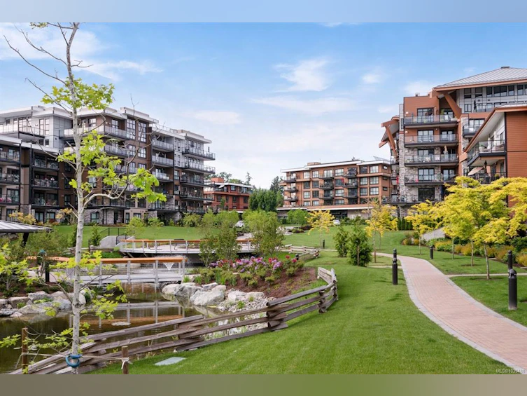 309-747 Travino Lane, Saanich, BC, V8Z 0E4 - 37