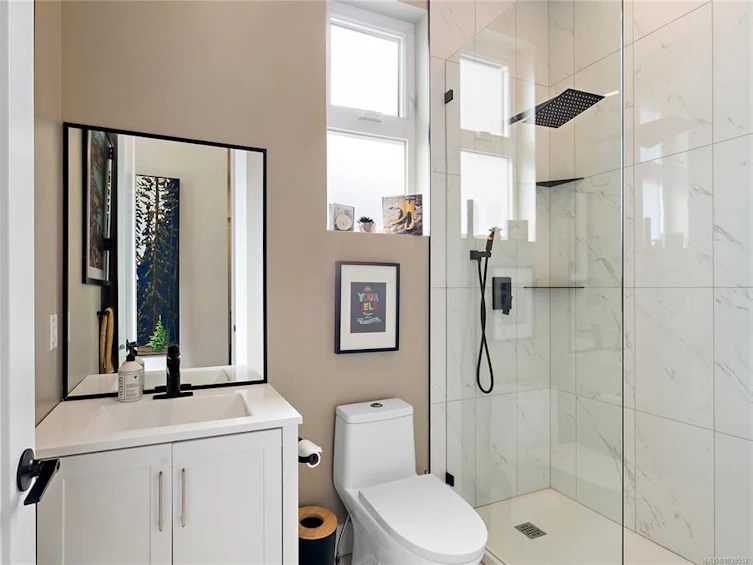 9499 Maryland Drive, Sidney, BC, V8L 2R7 - 28