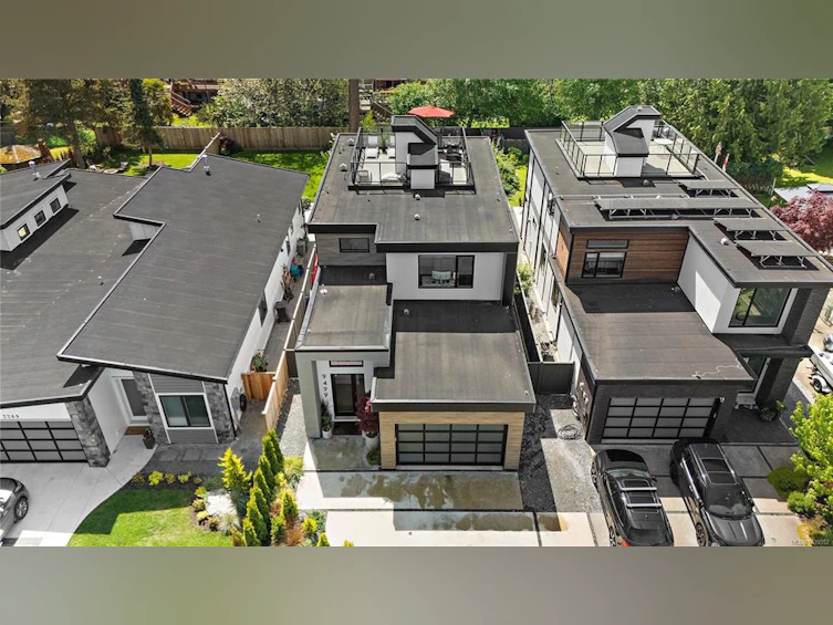 9499 Maryland Drive, Sidney, BC, V8L 2R7 - 18