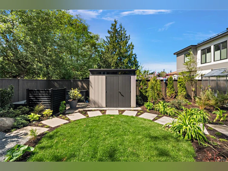 9499 Maryland Drive, Sidney, BC, V8L 2R7 - 37