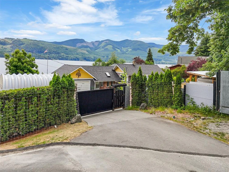 8500 Maple Ridge Road, Youbou, BC, V0R 3E1 - 5