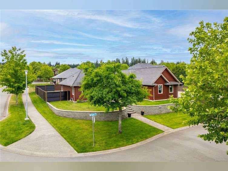 301 Virginia Place, Campbell River, BC, V9W 8H5 - 5