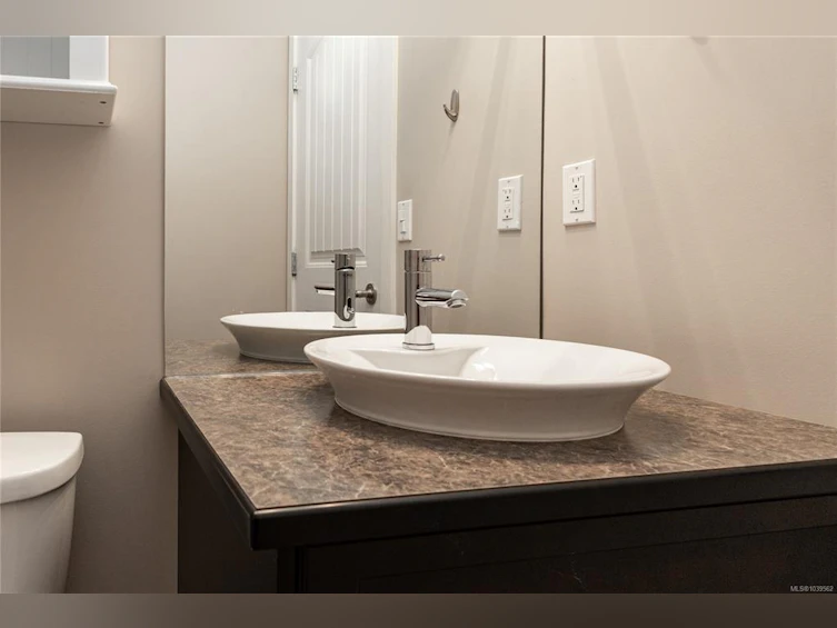 301 Virginia Place, Campbell River, BC, V9W 8H5 - 56