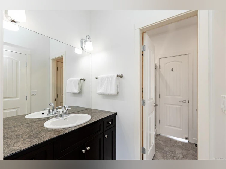 301 Virginia Place, Campbell River, BC, V9W 8H5 - 49