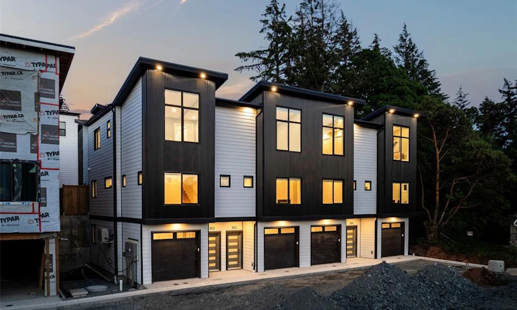 962 Siskin Ridge