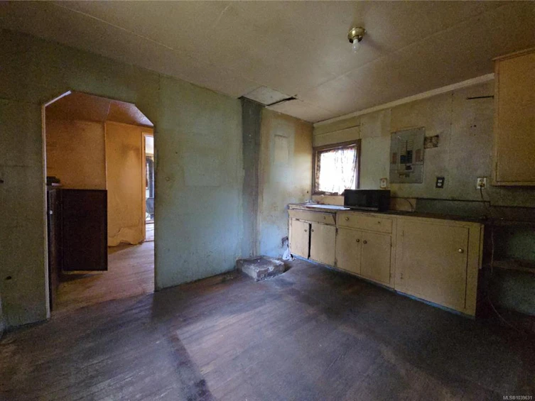 1055 Station Road, Coombs, BC, V0R 1M0 - 10