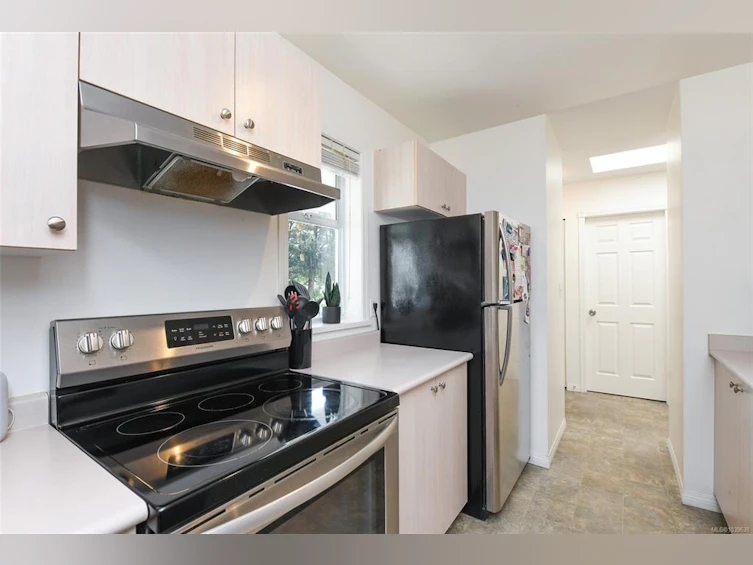 204-220 Back Road, Courtenay, BC, V9N 3W6 - 6