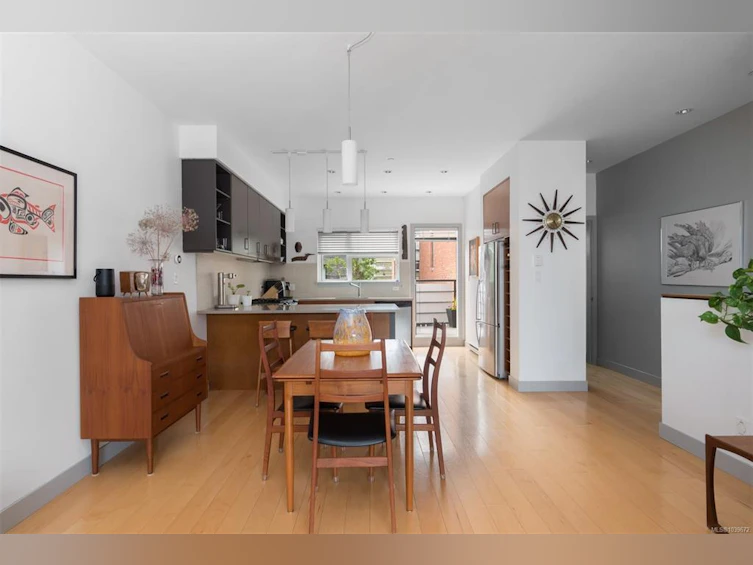 4-1137 Meares Street, Victoria, BC, V8V 3J9 - 6