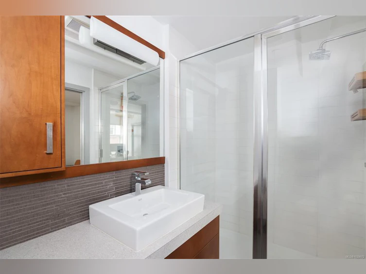 4-1137 Meares Street, Victoria, BC, V8V 3J9 - 17