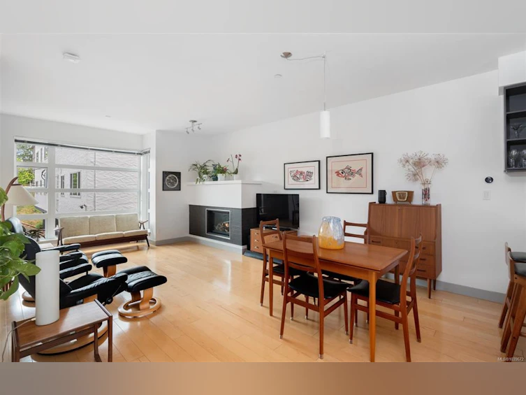 4-1137 Meares Street, Victoria, BC, V8V 3J9 - 4