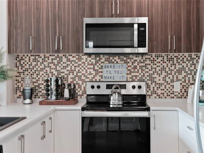 201-6544 Metral Drive - 4