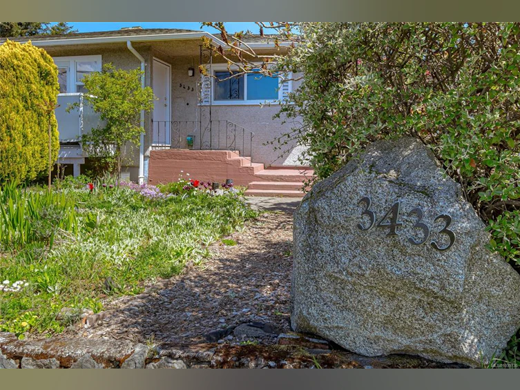 3433 Bethune Avenue, Saanich, BC, V8X 1W1 - 24