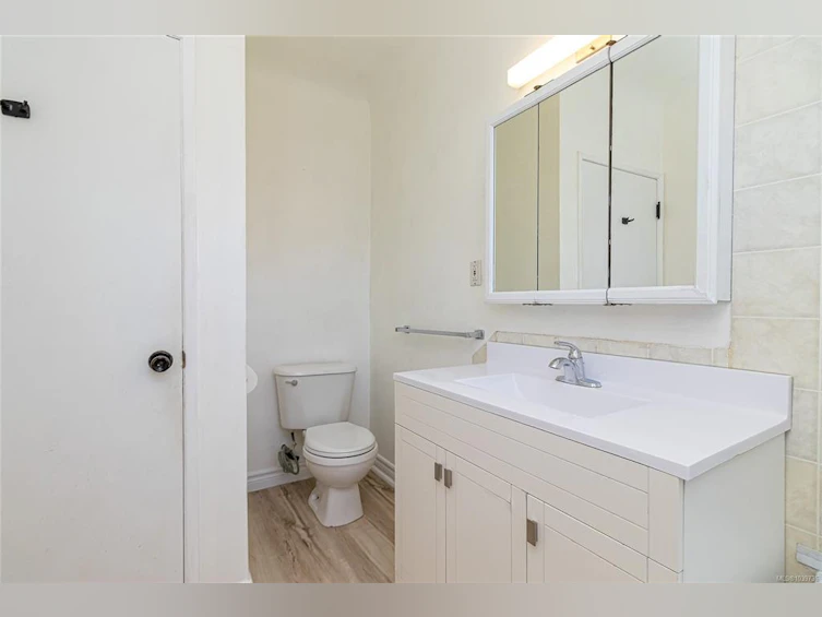 3433 Bethune Avenue, Saanich, BC, V8X 1W1 - 17