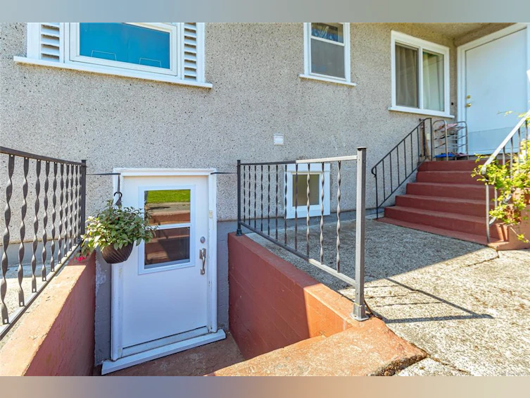 3433 Bethune Avenue, Saanich, BC, V8X 1W1 - 25