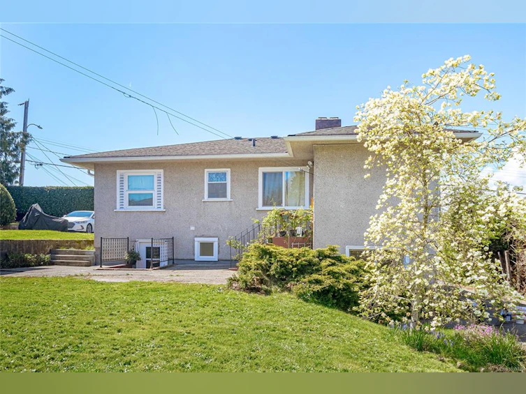 3433 Bethune Avenue, Saanich, BC, V8X 1W1 - 41