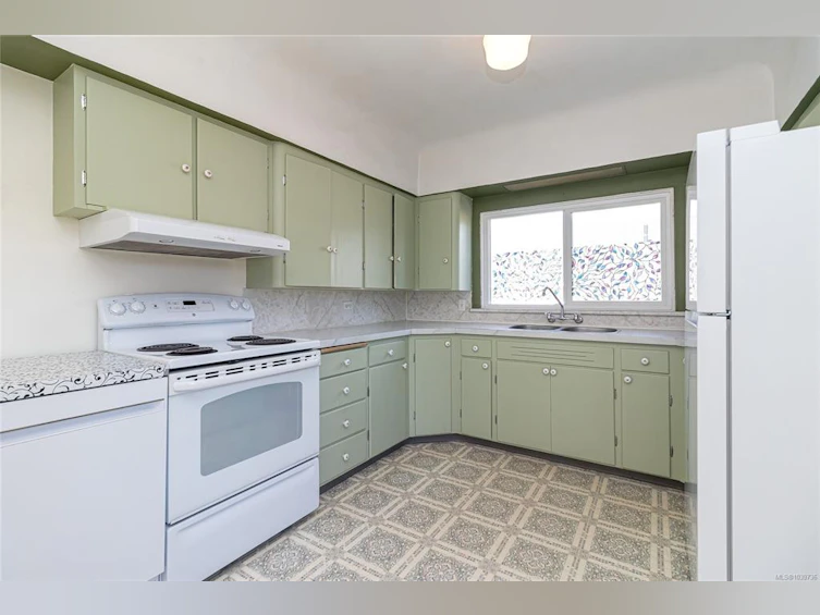 3433 Bethune Avenue, Saanich, BC, V8X 1W1 - 10