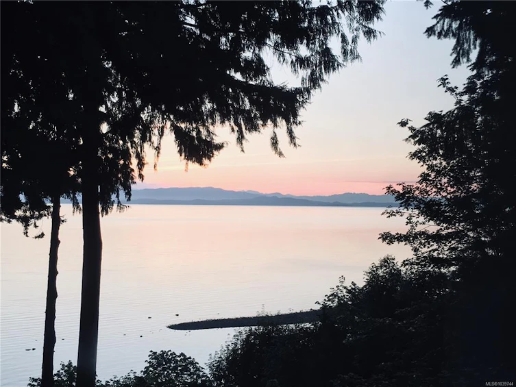 2519 Lasqueti Road, Qualicum Beach, BC, V9K 1Z1 - 10