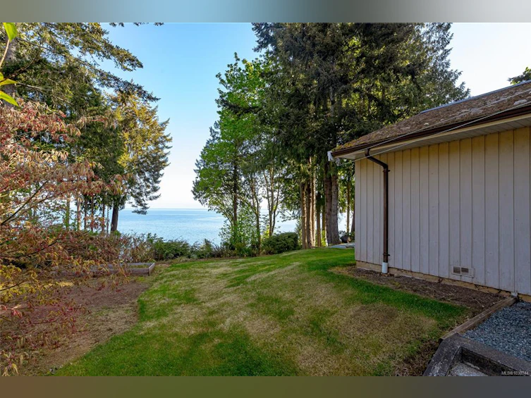 2519 Lasqueti Road, Qualicum Beach, BC, V9K 1Z1 - 52