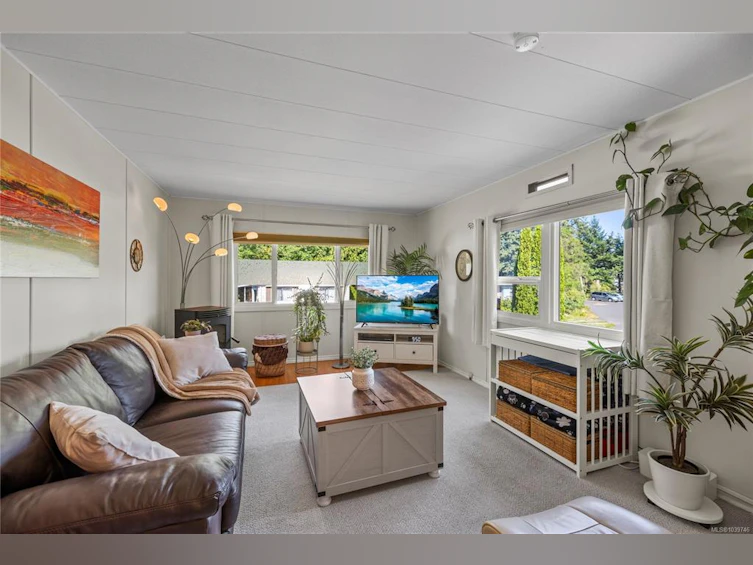 17-61 Twelfth Street, Nanaimo, BC, V9R 6L2 - 2