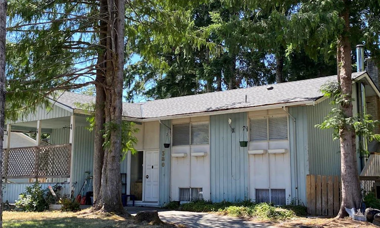380 Alder Crescent