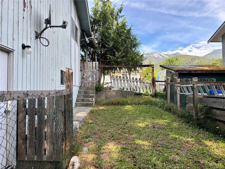 380 Alder Crescent, Gold River, BC, V0P 1G0 - 41