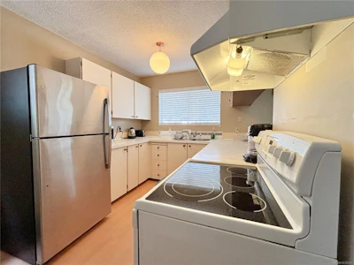 380 Alder Crescent - 3
